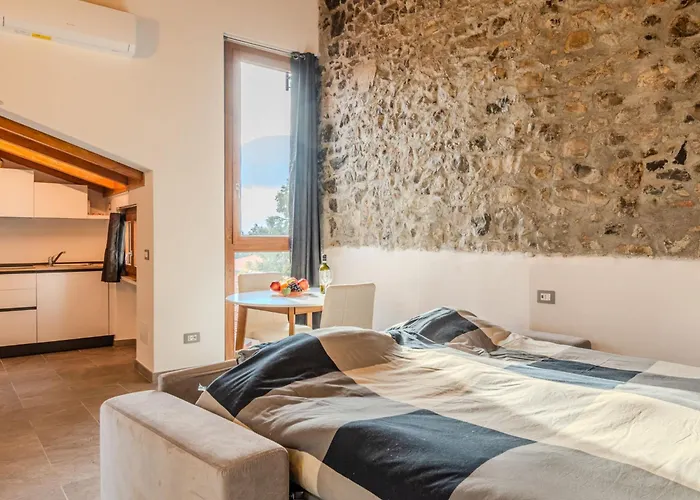 Dema-2 By Interhome דירה Mezzegra