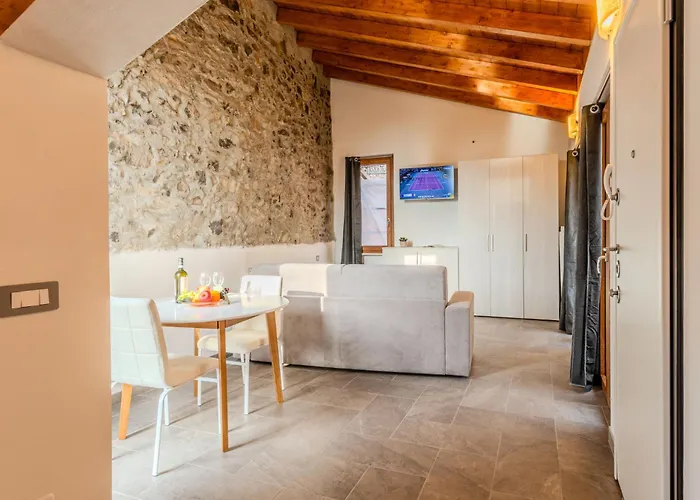 דירה Dema-2 By Interhome Mezzegra