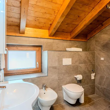 Dema-2 By Interhome Διαμέρισμα Mezzegra